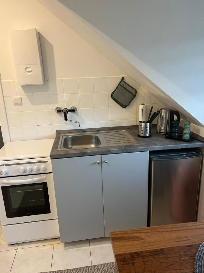 25 Qm Ferienwohnung Neuss Furth ภายนอก รูปภาพ